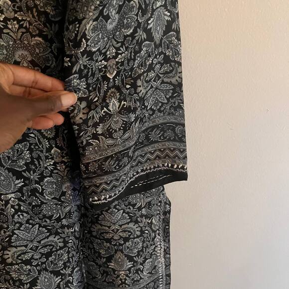 Sevya Handmade Silk Tunic Womens Size Small Black and Grey Embroidered Top - Picture 6 of 12